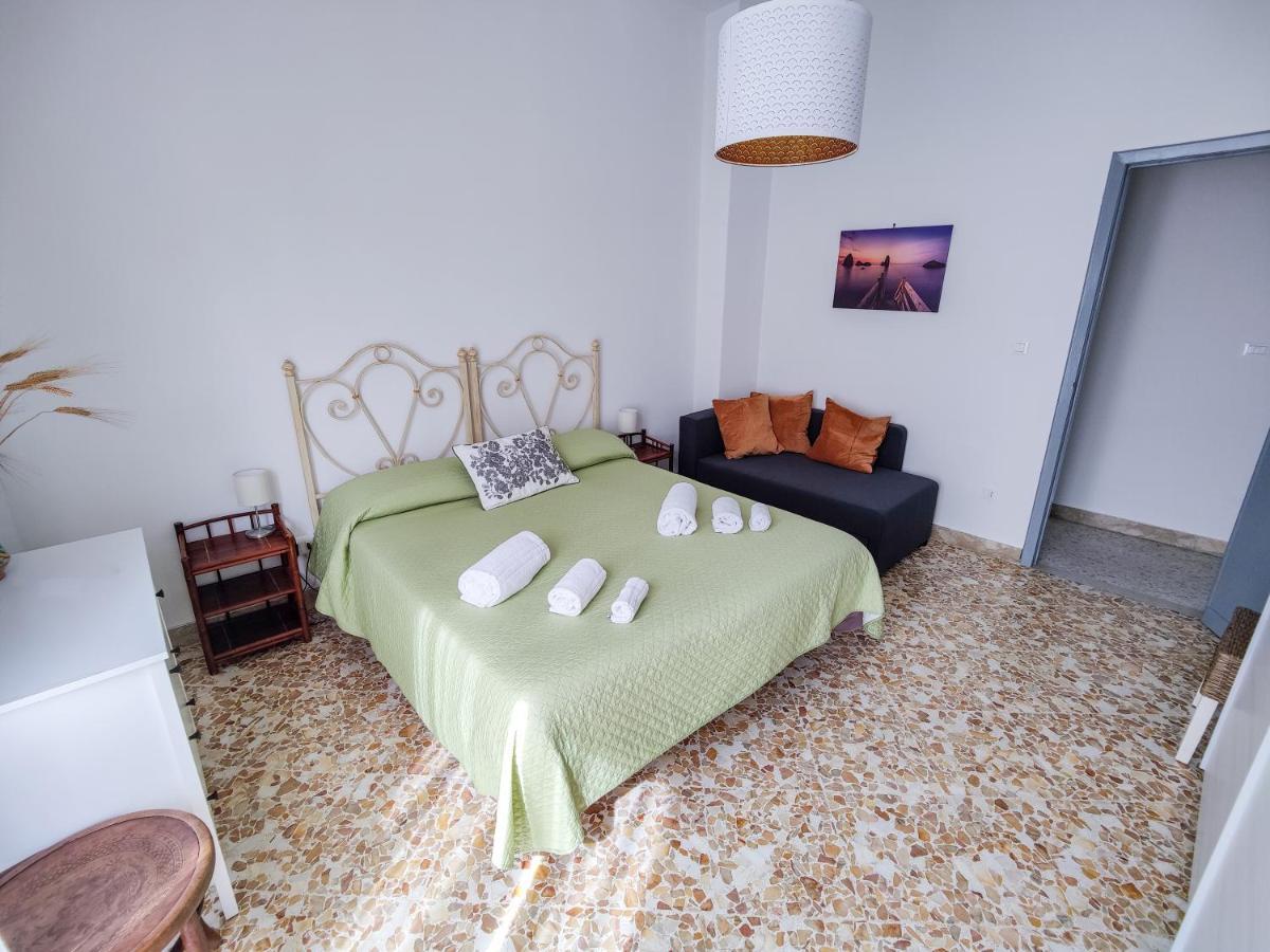 Fermata Cappuccini Hotel Ачиреале Екстериор снимка